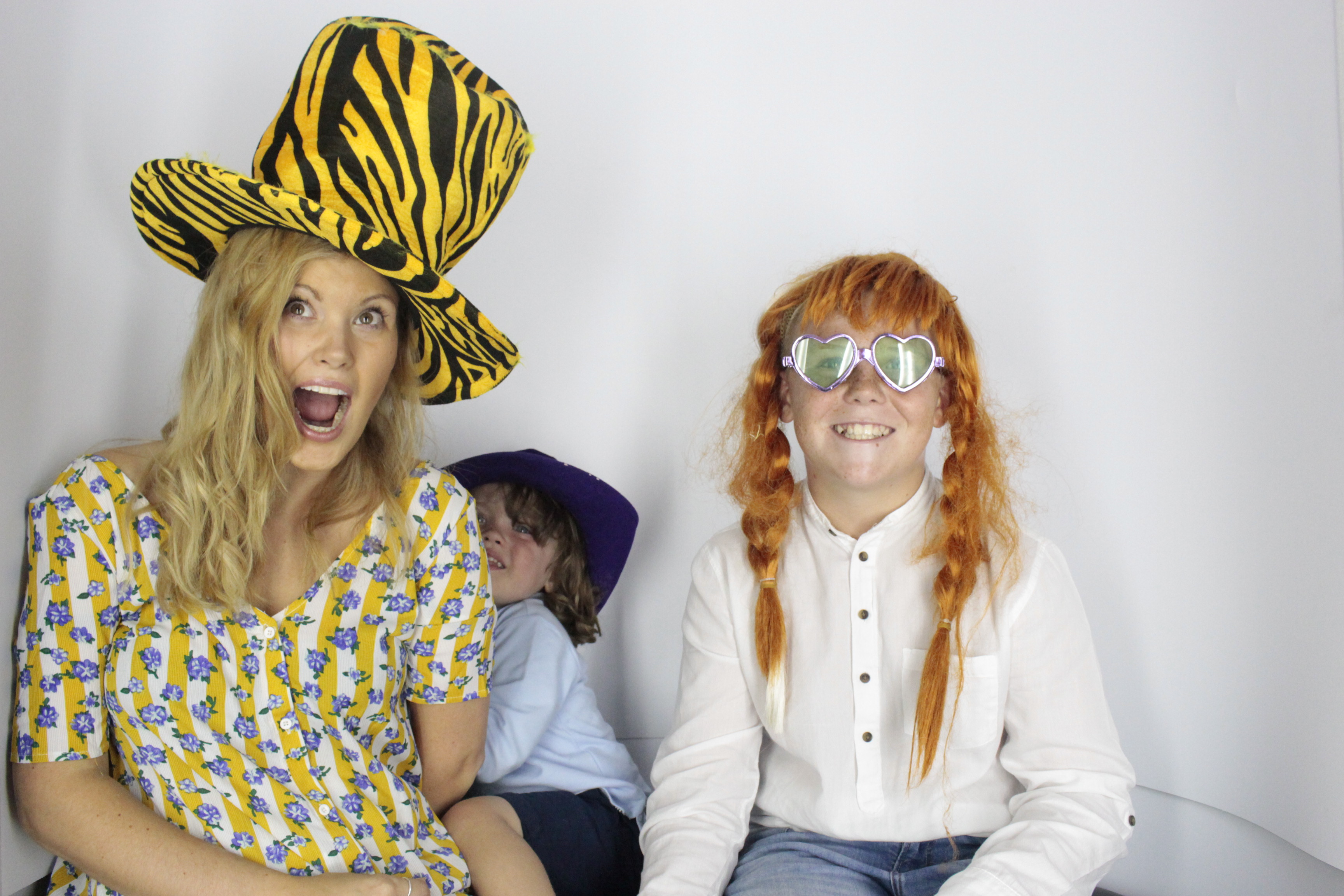 Nadine 40th Birthday  | View more photos from the event at gallery.myphotoboothexperience.co.uk/u/MyPhotoBoothExperienceLtd/Nadine-40th-Birthday